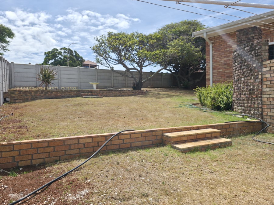 4 Bedroom Property for Sale in Noorsekloof Eastern Cape